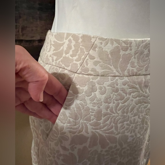 NWT, Old Navy thick damask pencil skirt - Picture 3 of 11